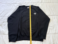 OFFICIAL Black Tesla Men’s Sweatshirt Logo Crewneck Size L BRAND NEW Unisex