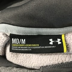 Under Armour Hoodie & Sweatshirts Mens Medium Gray Hooded Long Sleeve Pullover