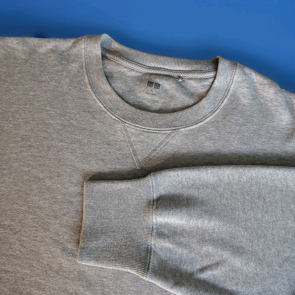 UNIQLO Gray Sweatshirt Unisex 100% Cotton Crewneck Ribbed Hem Minimalist