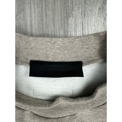 Fear of God Essentials Classic Fit Fleece Crewneck Light Heather Oatmeal — Large