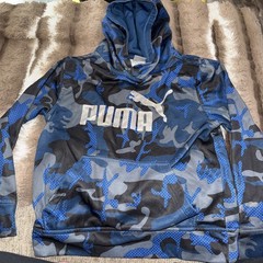 PUMA Blue Camouflage Pocketed Hoodie Sweater, Youth Small (6)