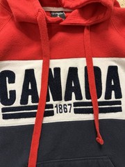 Canada 1867 Colorblock Hoodie Red White Blue Maple Leaf Sleeve Size Small
