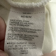 Under Armour Men’s Medium Shirt White Short Sleeve Stylish Trendy Sweat Shirt