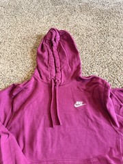 Nike Club Fleece Hoodie Men’s Small Pullover Long Sleeve Plum Drawstring