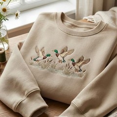 Vintage Mallard Duck Sweatshirt , 90s Wildlife Nature Embroidered sweater