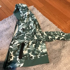 Nike Men’s Green Camo Pullover Hoodie Fleece Pockets Logo Size M