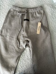 Essentials Fear of Gods SS22 Dark Grey Oatmeal Size Medium Brand New