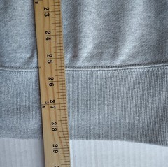 UNIQLO Gray Sweatshirt Unisex 100% Cotton Crewneck Ribbed Hem Minimalist