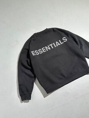 FOG essentials swetashirt back print boxy fit