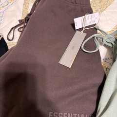 Fear Of God Essentials Shorts – AUTHENTIC Size L Plum, Sycamore and Stretch Limo