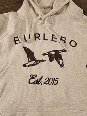 BURLEBO Men’s XL Fleece Hoodie Soft Midweight Pullover Oatmeal Ducks Graphics