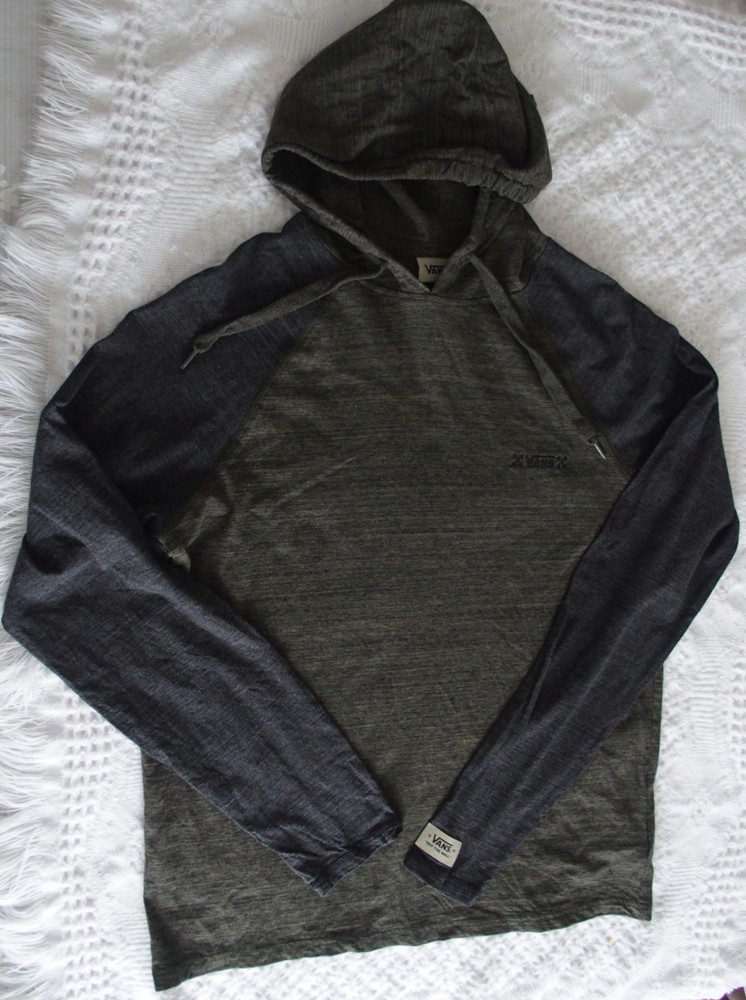Vans Mens Teen S Small Hoodie T-Shirt Winter Fall Spring WASHED NEVER WORN