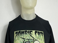 Zombie Cat Crunch Munch Munch Sweatshirt Size Medium Black Independent Trading