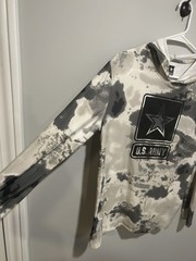 Camo Men’s Size Small US Army Long Sleeve Thin Hoodie