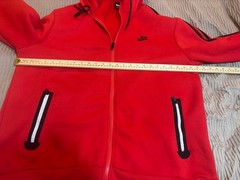 Nike Men’s Red Hoodie | 4Extra Large With Full Zip Front And Zip Pockets.