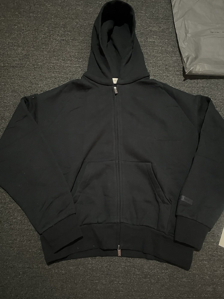 ESSENTIALS Jet Black Classic Fleece Zip Up Hoodie