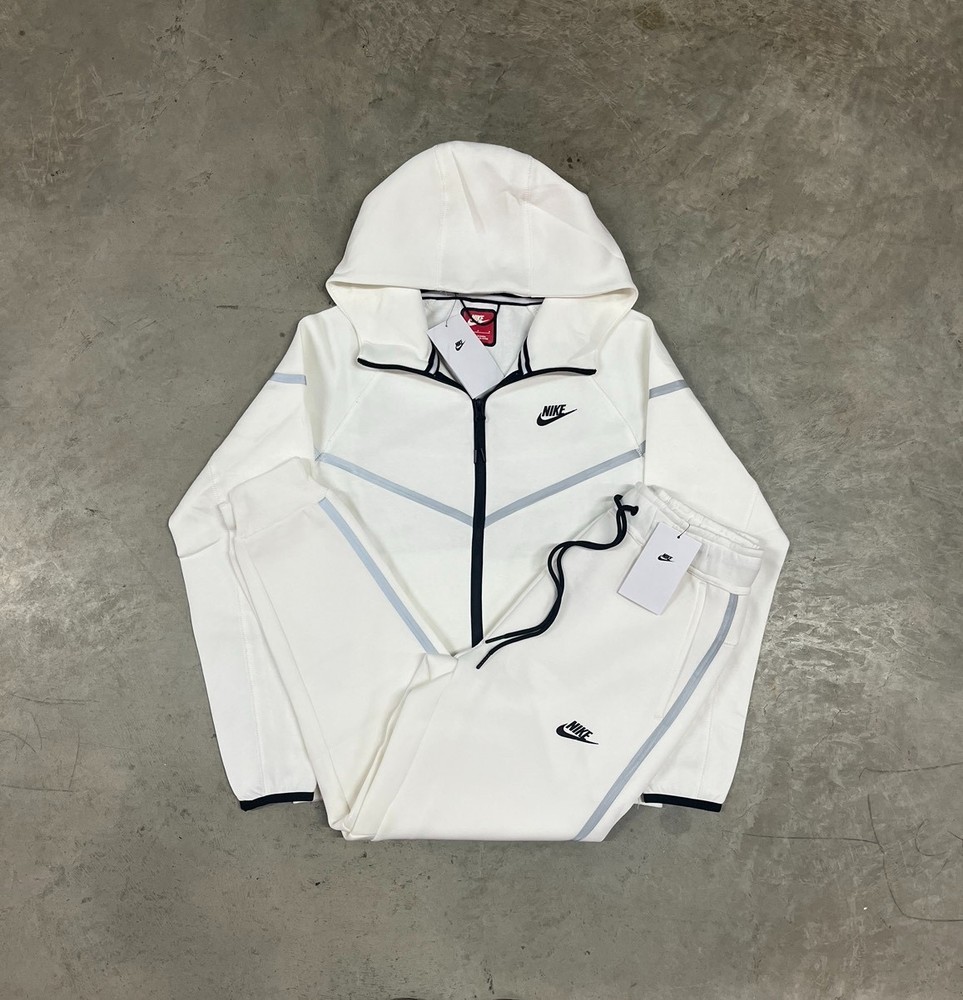 Size Small – Nike Tech White Reflective Full-Zip Hoodie & Joggers FREE SHIPPING