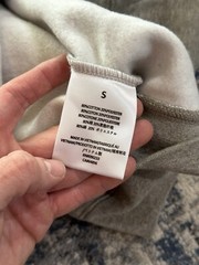 Fear Of God Essentials Hoodie FW22 – Dark Oatmeal – Size Small (S) Brand New NWT