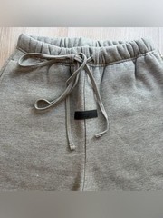 Fear of God Essentials Sweatshort ‘Dark Oatmeal’ NWT