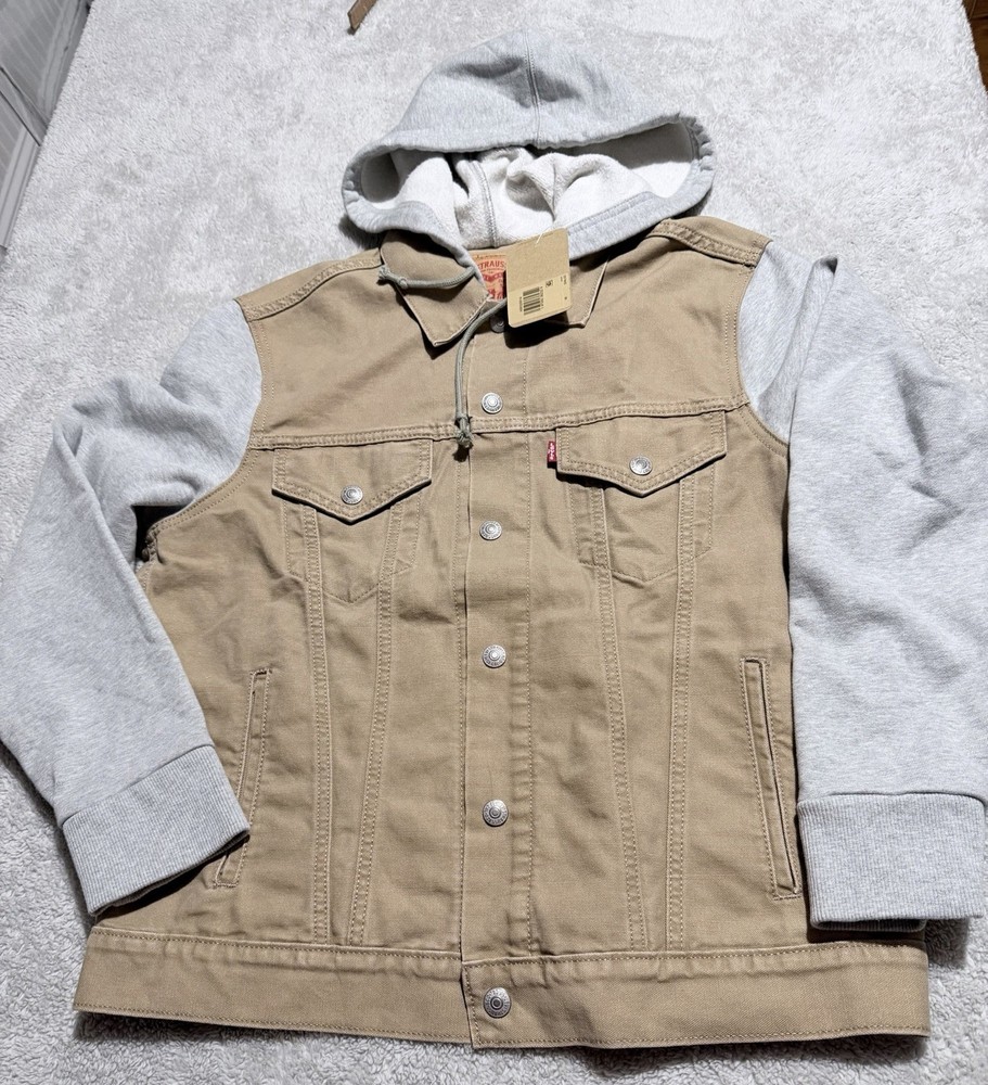 Levi’s Trucker Hoodies, Men Size Medium ,stylish BOTTON Up
