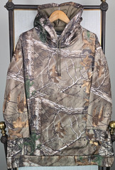 UNDER ARMOUR REALTREE XTRA Mens Hoodie Size 2XL Shortened Sleeves 30″ Camouflage