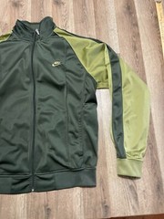 Nike Sweatshirt, Men’s Size Small, Green, Full Zip, Front Pockets track jacket