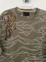 Sean John Men’s 2XL Tiger Patch Striped Olive Green Short Sleeve Crew Sweatshirt