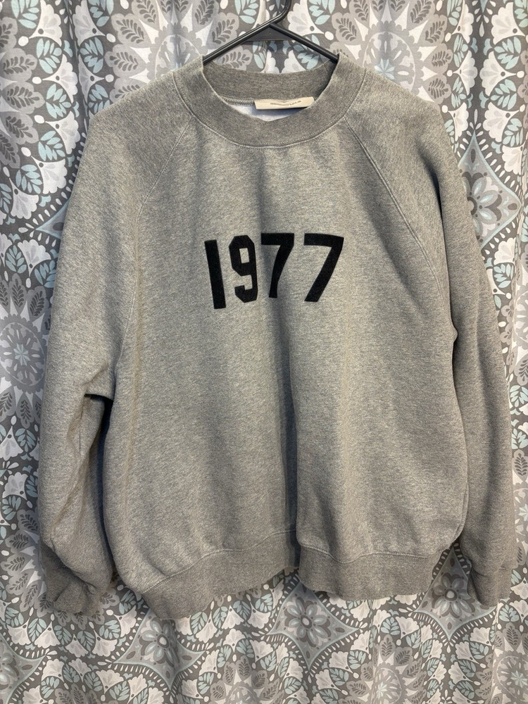 Fear of God Sweatshirt Men MEDIUM Essentials Dark Oatmeal 1997 Crewneck Pullover