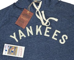 Mitchell & Ness New York Yankees Lightweight Cooperstown Men’s Hooded Shirt NWT