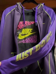 NIKE Therma-Fit Purple Green Colorway “Just Do It ” Hoodie & Crackle AIR Tee XL