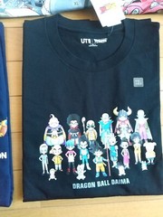 UNIQLO DRAGON BALL DAIMA Sweatshirts 1pc, T-shirt 4 ps. XL Chest: 104–112 cm
