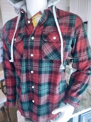 Free Planet NWT Deep Red Plaid Mens Flannel Shirt Gray Hood Medium Men’s Hoodie