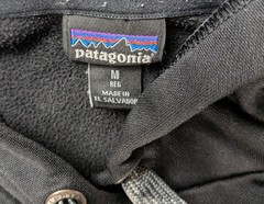 Patagonia Black Pullover Hoodie 100% Polyester Gorpcore Outdoor Size Medium Mens