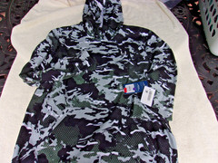 NWT Huk hooded pullover, men’s M, L, XL, camo black & green, polyester blend