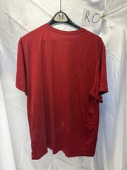 Nike Dri-FIT Red T-Shirt Men’s Athletic Short Sleeve Crew Neck RO