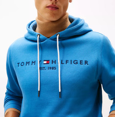 Tommy Hilfiger Men’s Regular Fit Embroidered Tommy Logo Fleece Pullover Hoodie