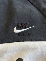 Nike Air Jordan Long Sleeve Crewneck Sweater Mens L Black White