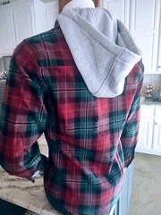 Free Planet NWT Deep Red Plaid Mens Flannel Hood Shirt Hoodie MED Brand New
