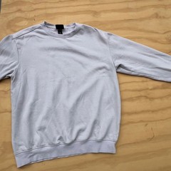 HM Relaxed Fit CrewneckSweatshirt Light Grey Lavender Mens Small Fleece Pullover