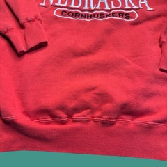 Nebraska Huskers Sweatshirt Mens Small Red Embroidered College Football