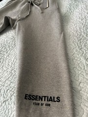Essentials Fear of Gods SS22 Dark Grey Oatmeal Size Medium Brand New