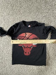 Chicago Bulls NBA Shirt Youth Small Long Sleeve Black Red Basketball Sport