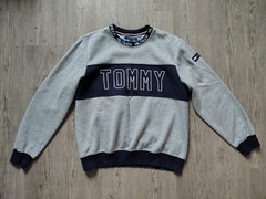 Tommy Hilfiger Sweatshirt Men’s Size L Gray Navy Blue Color Block Crewneck Logo