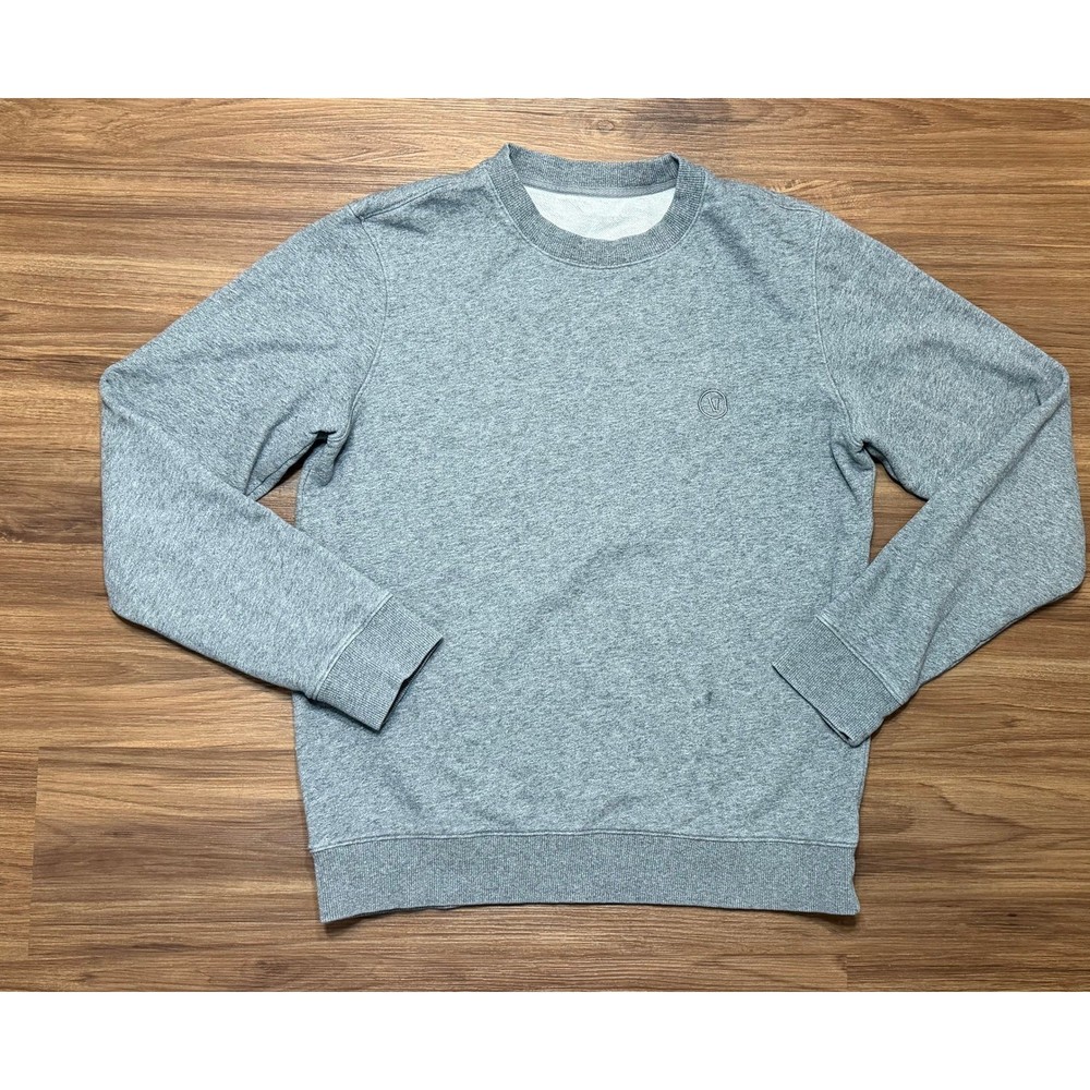 Vuori Men’s Cypress Crew Sweatshirt Heather Grey Pullover (V255) Size M