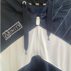 Official Assassin’s Creed UNITY Game Hoodie – Bioworld 2015 – Navy/White – Large