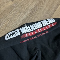Universal Studios Hoodie XL? Walking Dead Attraction AMC Zombie Zip Up Sweater