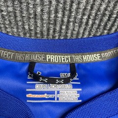 Under Armour All Season Gear Loose Blue Pull Over Mens Small 1/4 zip Embroidered