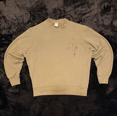 Uniqlo UT Men’s M Beige Fleece Crew Neck Pullover Sweatshirt Art Graphic