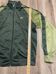 Nike Sweatshirt, Men’s Size Small, Green, Full Zip, Front Pockets track jacket
