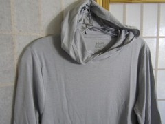 NWT HUK Waypoint Lt Gray Hoodie Rayon/Poly Blend Lightweight Shirt Men’s S